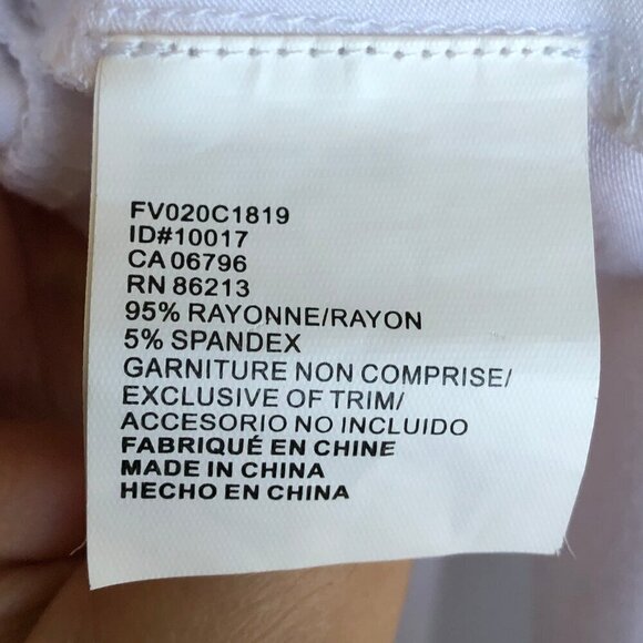 Tristan Classic White V-Neck Tee - Picture 4 of 15